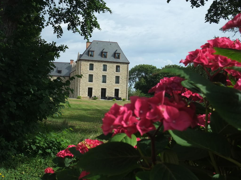 Hotel Manoir De Kergrec'H Plougrescant Exterior foto